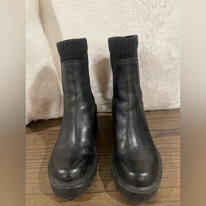 Aldo Women's Platform Chelsea Chunky Combat Steampunk Boots Sz 6.5 Black Leather